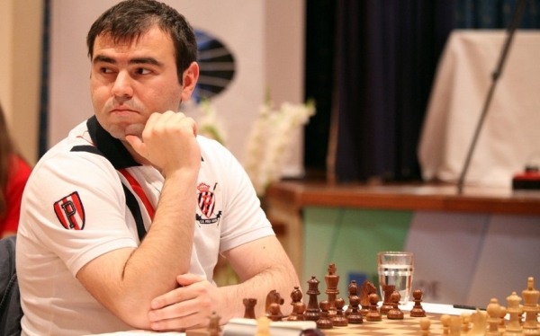 Məmmədyarov Aronyanı uddu, Rəcəbov lider oldu